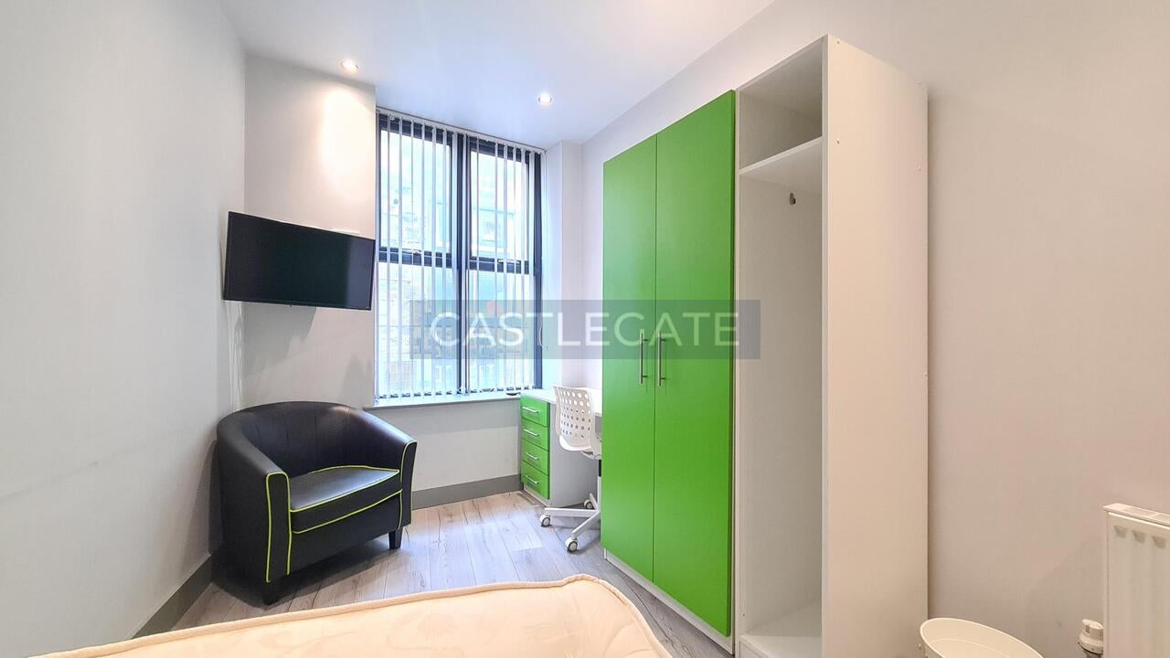 Room Dundas Street in Kirklees