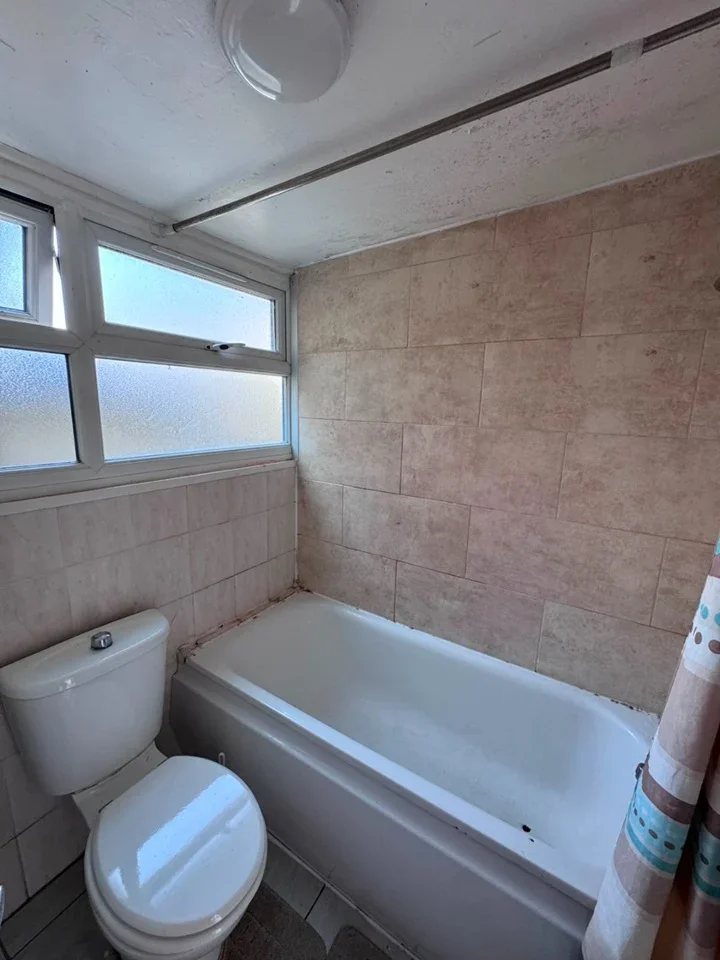 Room Lordship Lane in Greater London