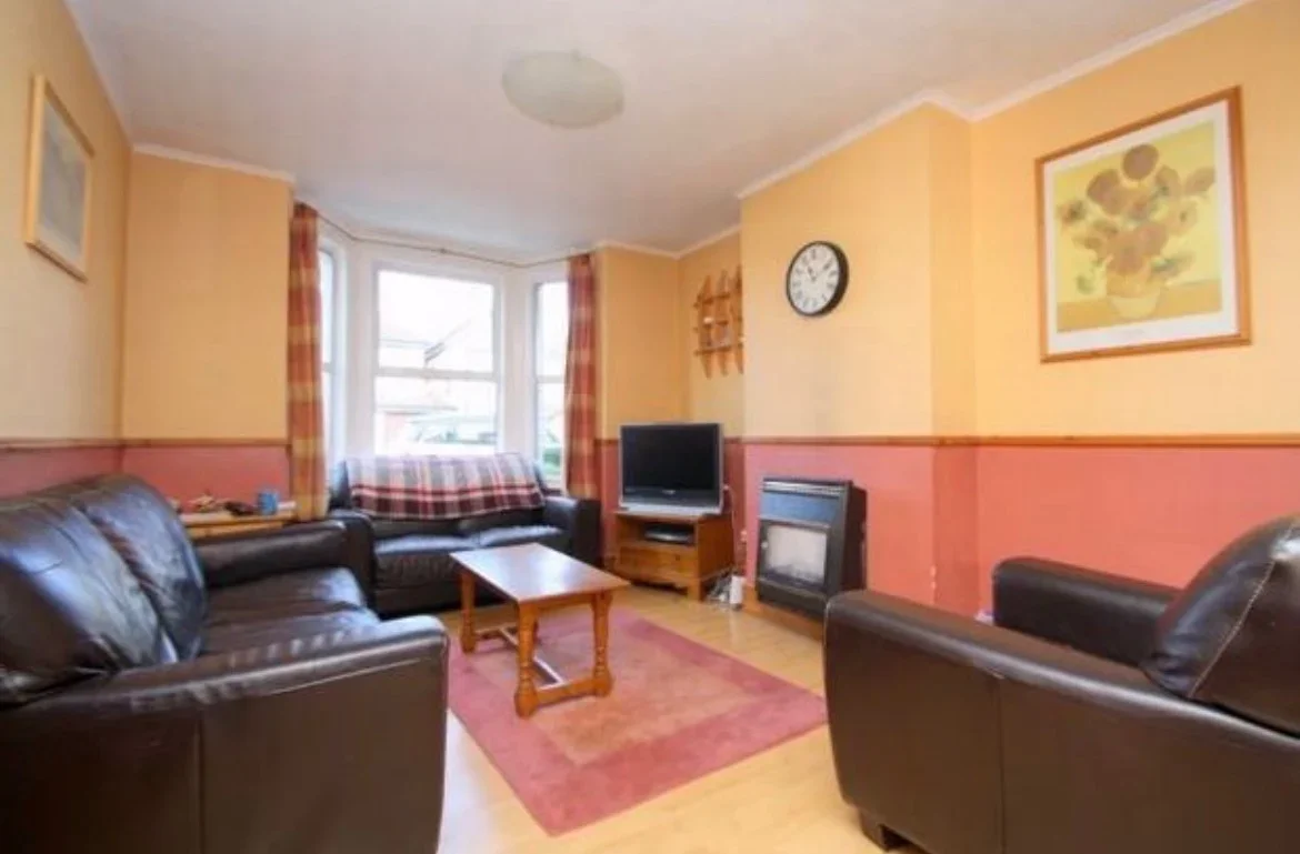 House Edgell Road in Borough of Spelthorne