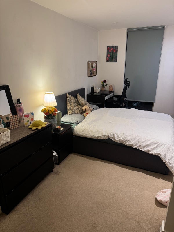 Room Seven Sea Gardens in Greater London