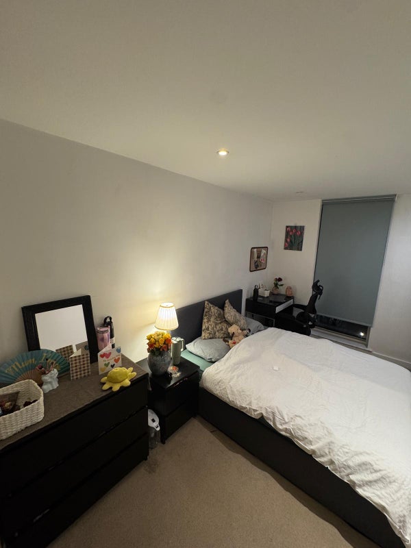 Room Seven Sea Gardens in Greater London