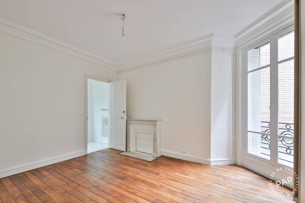 Flat Rue Raynouard in Paris