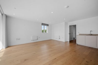 Flat Lee Terrace in Greater London