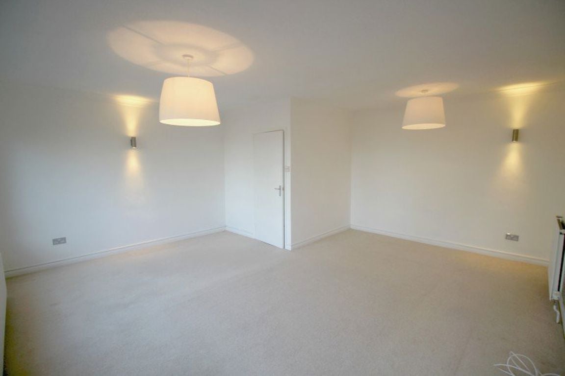 Flat Mount Harry Road in Sevenoaks
