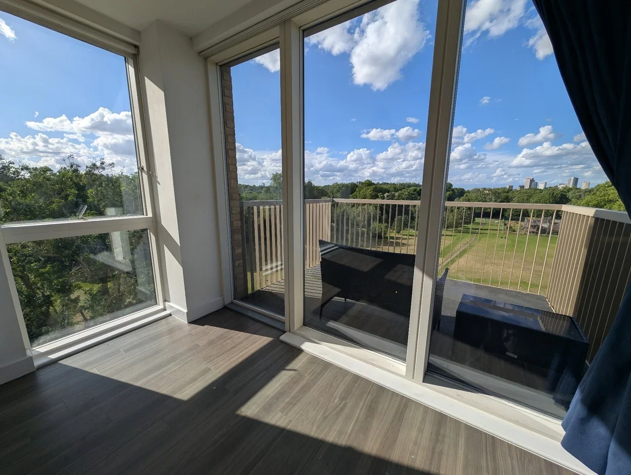 Flat Adenmore Road in Greater London