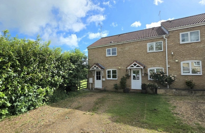 House Bell Close in Helmdon