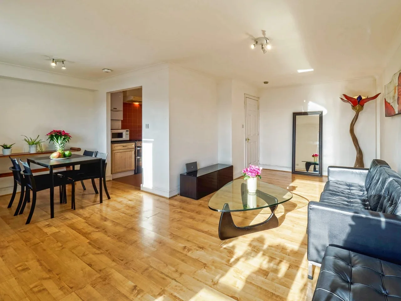 Flat Woodfield Road in City of Westminster