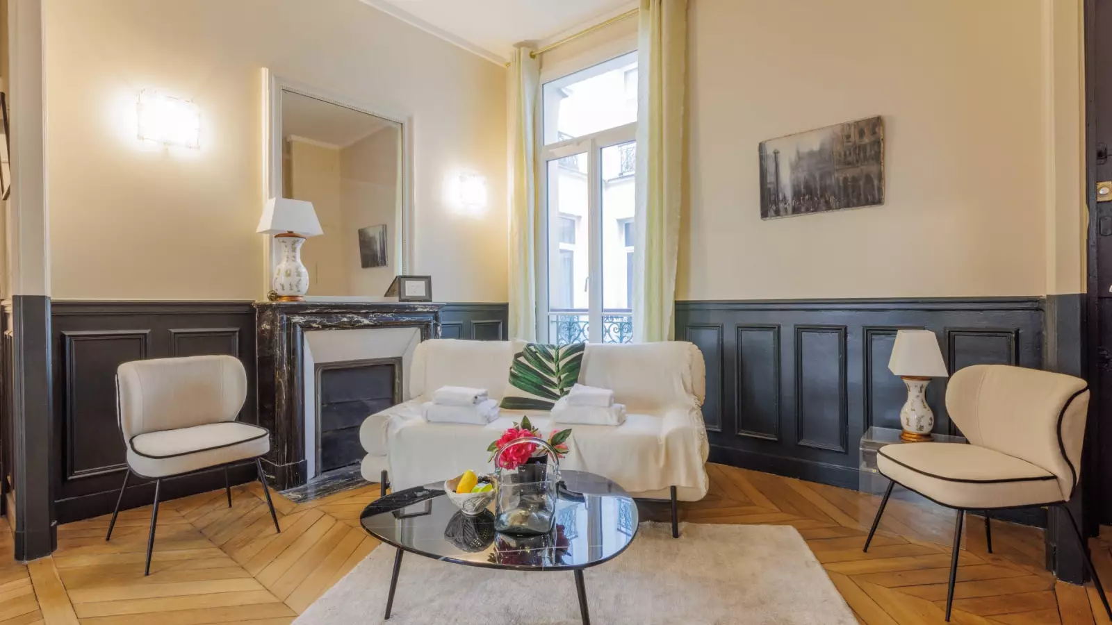 Appartement Rue Jean-Jacques Rousseau à Paris