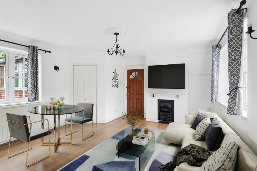 Flat Roe End in Greater London