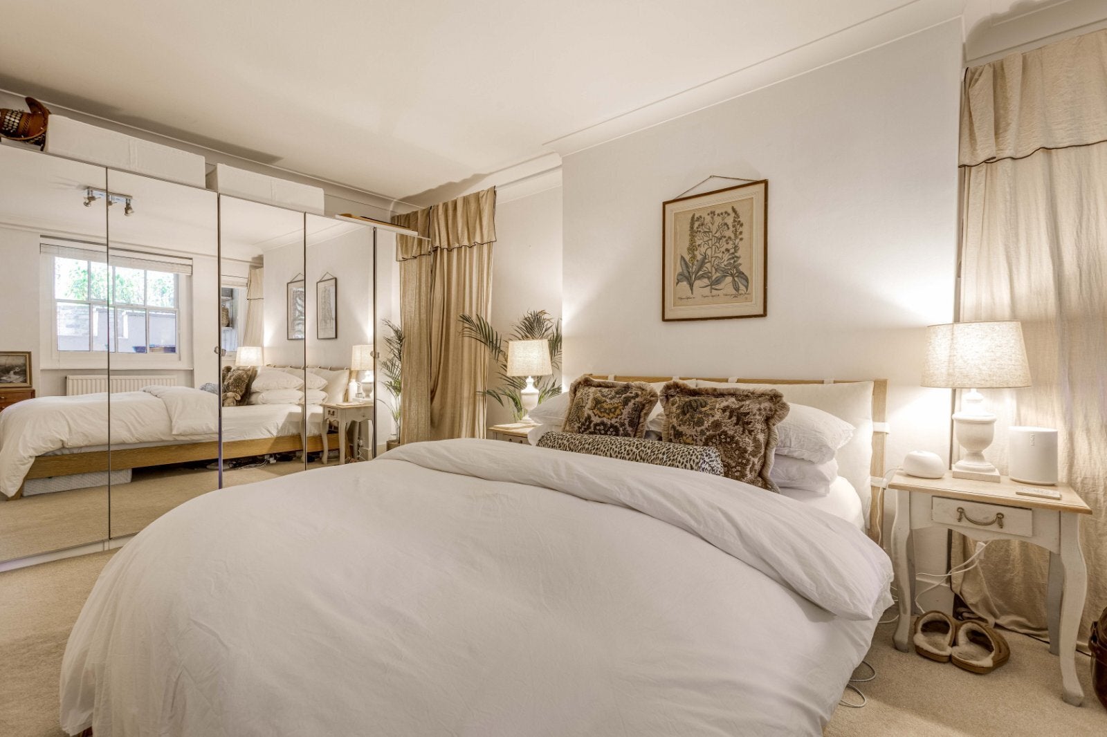 Flat Onslow Road in Greater London