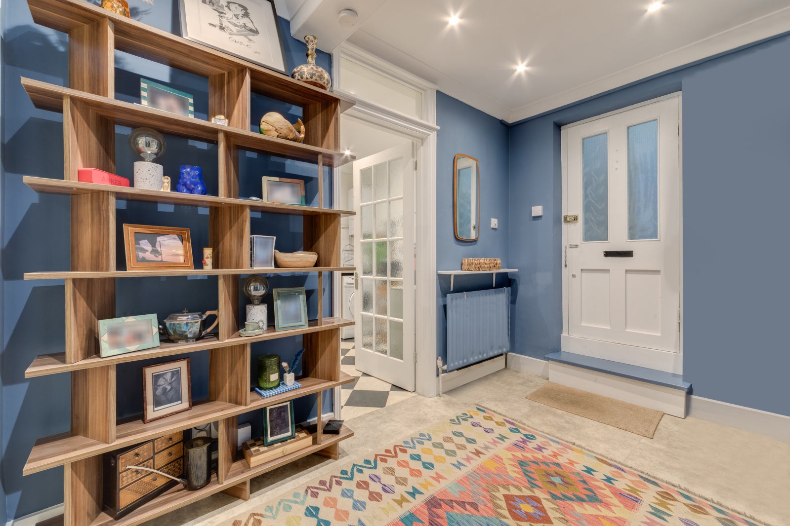 Flat Onslow Road in Greater London