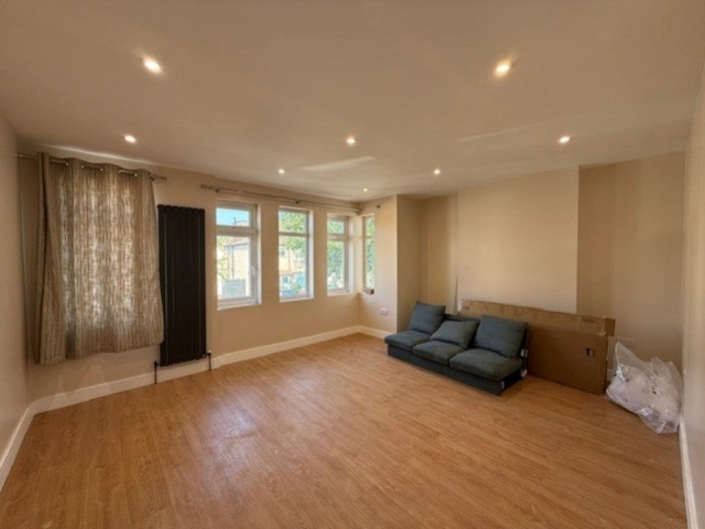 House Norton Road in Greater London