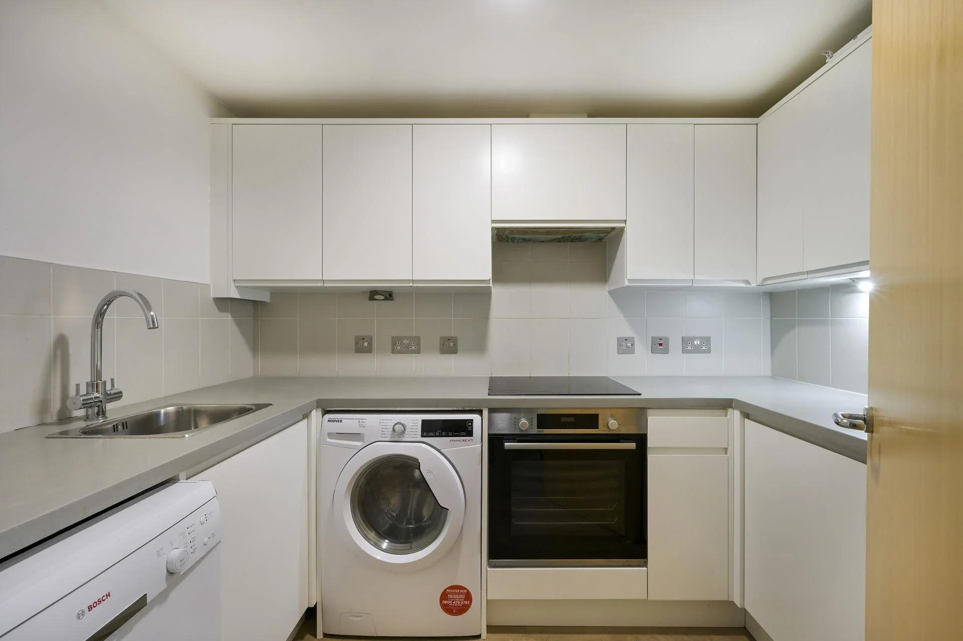 Flat Cold Harbour in Greater London