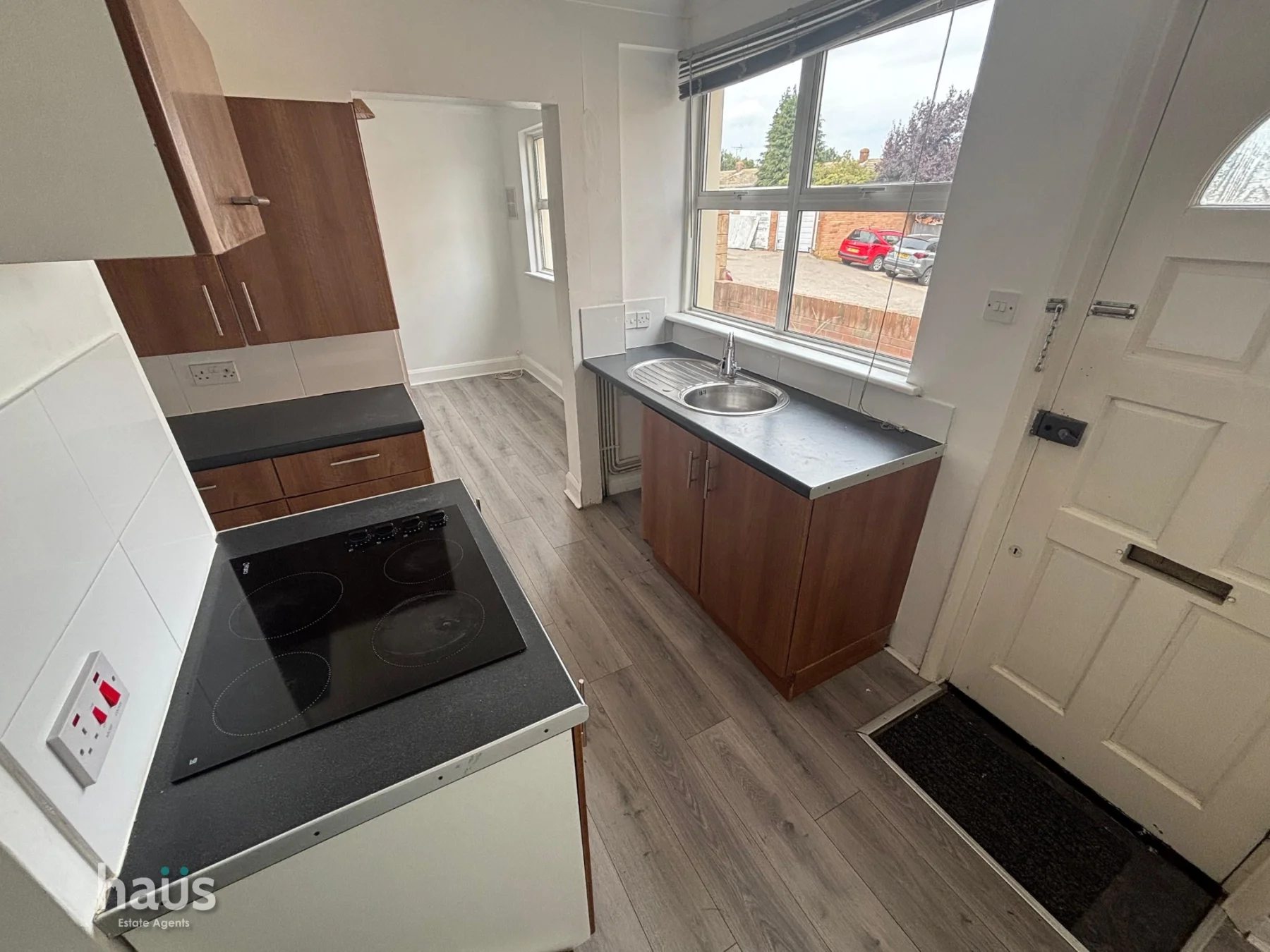 Flat Caversham Close in Rainham