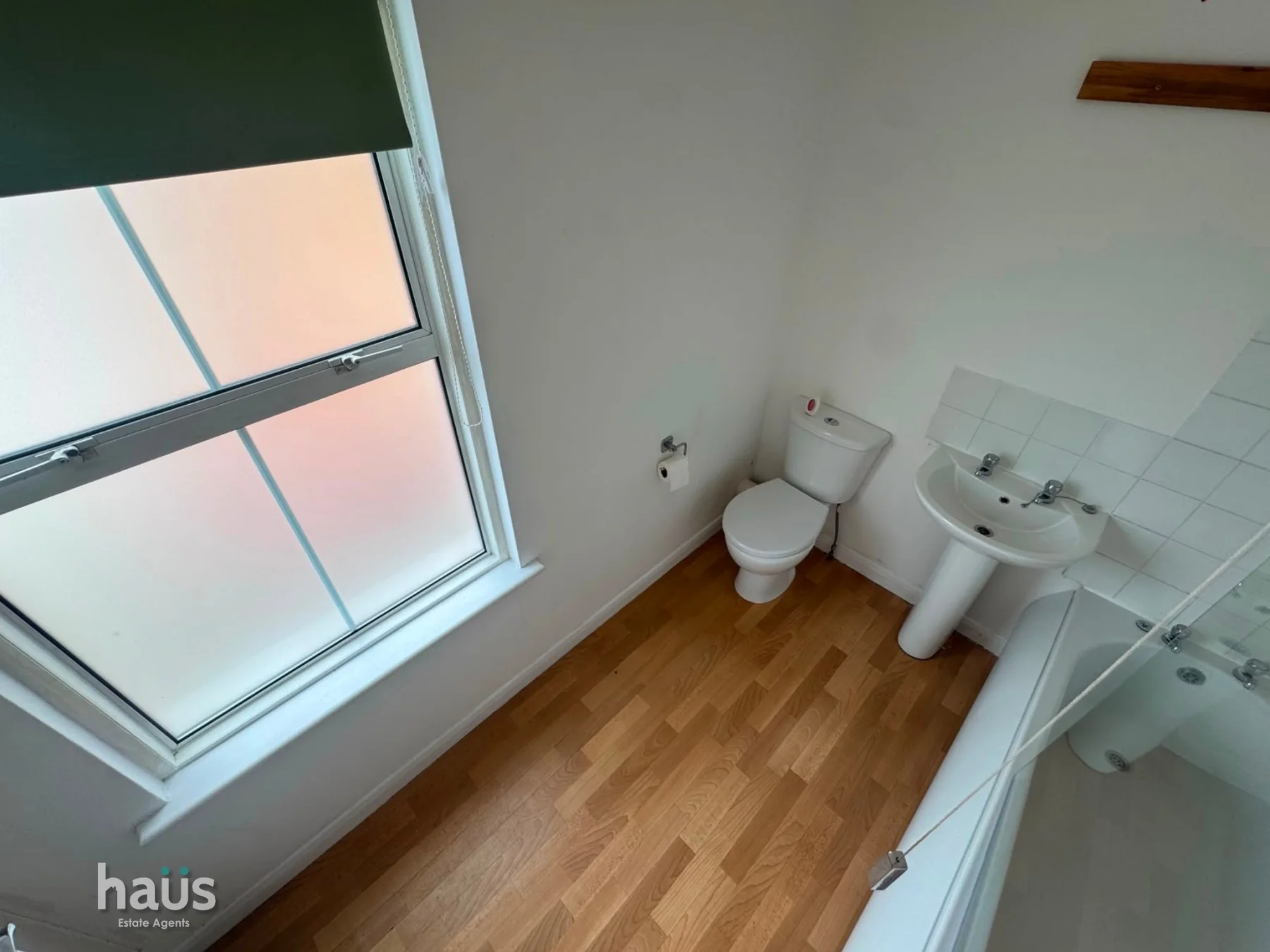 Flat Caversham Close in Rainham