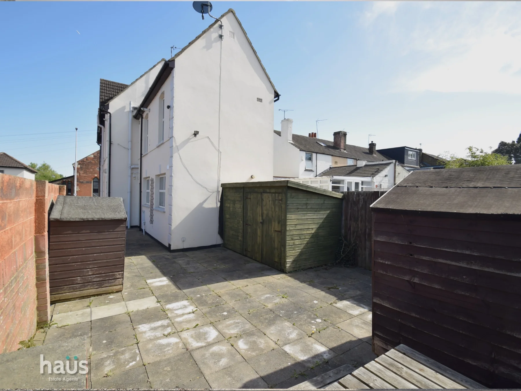 Flat Caversham Close in Rainham