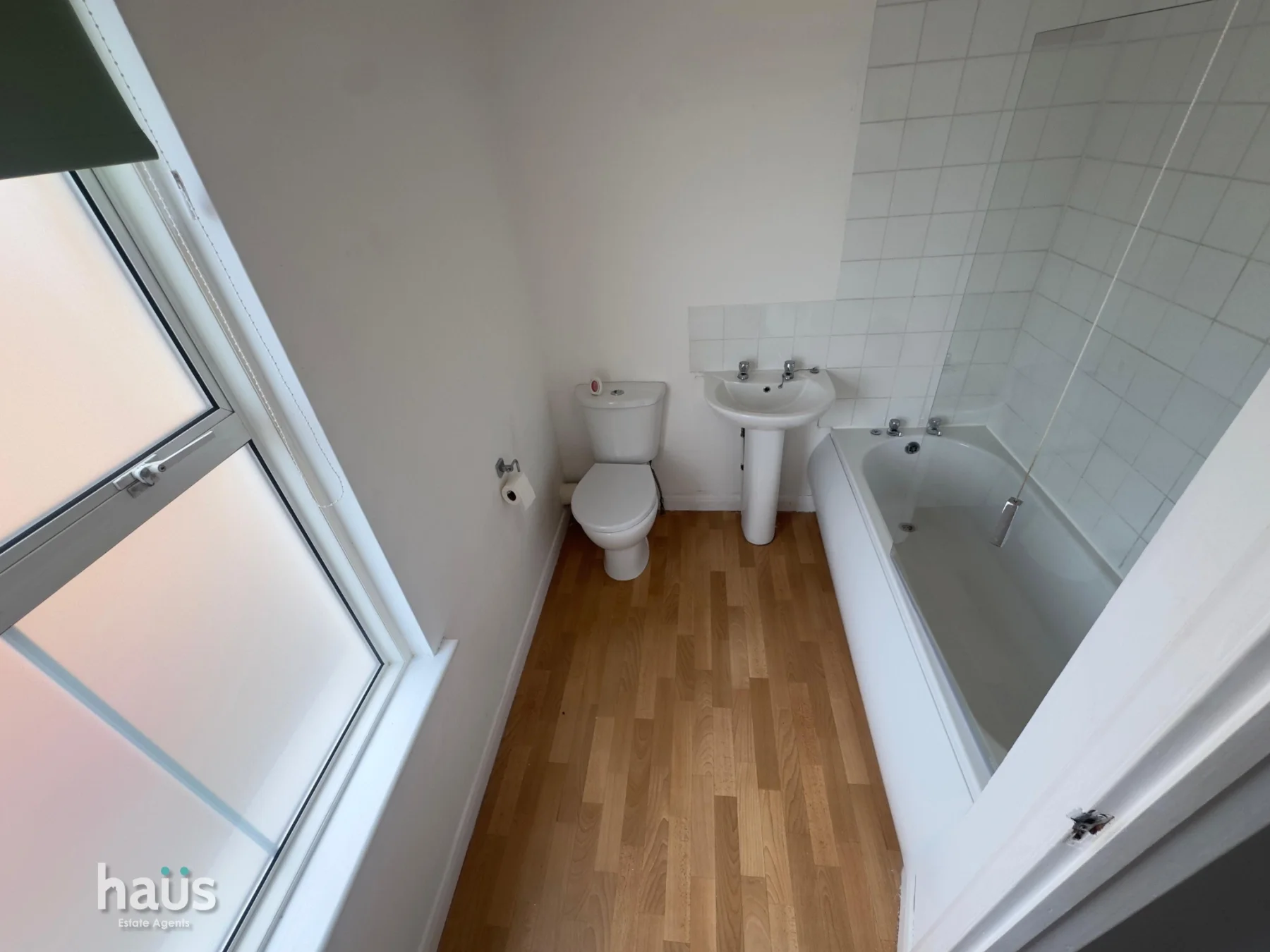 Flat Caversham Close in Rainham