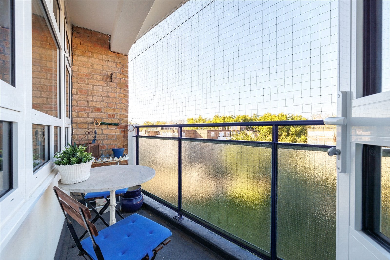 Flat Sulivan Court in Greater London