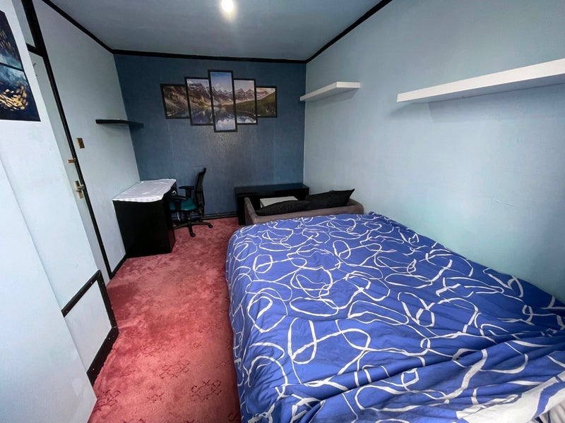Room Ambrose Street in Greater London