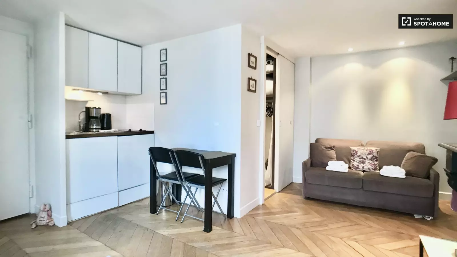 Appartement Rue du Cherche-Midi à Paris