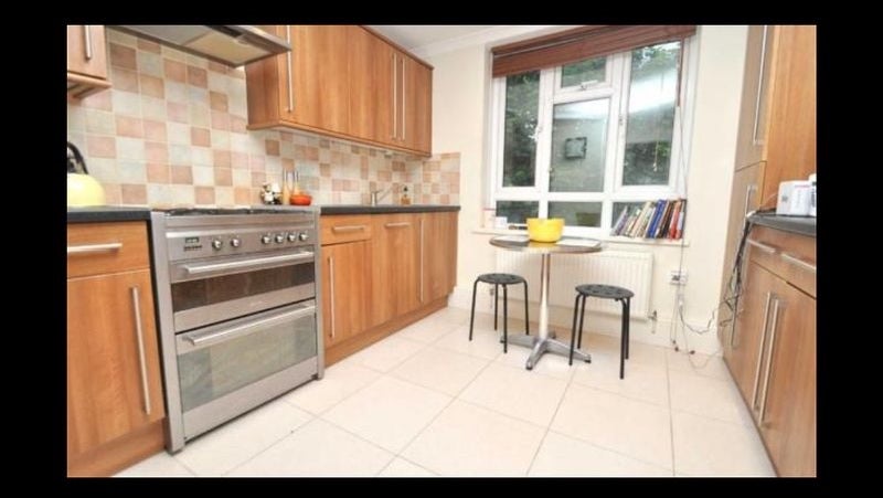 Flat Tylney Road in Greater London