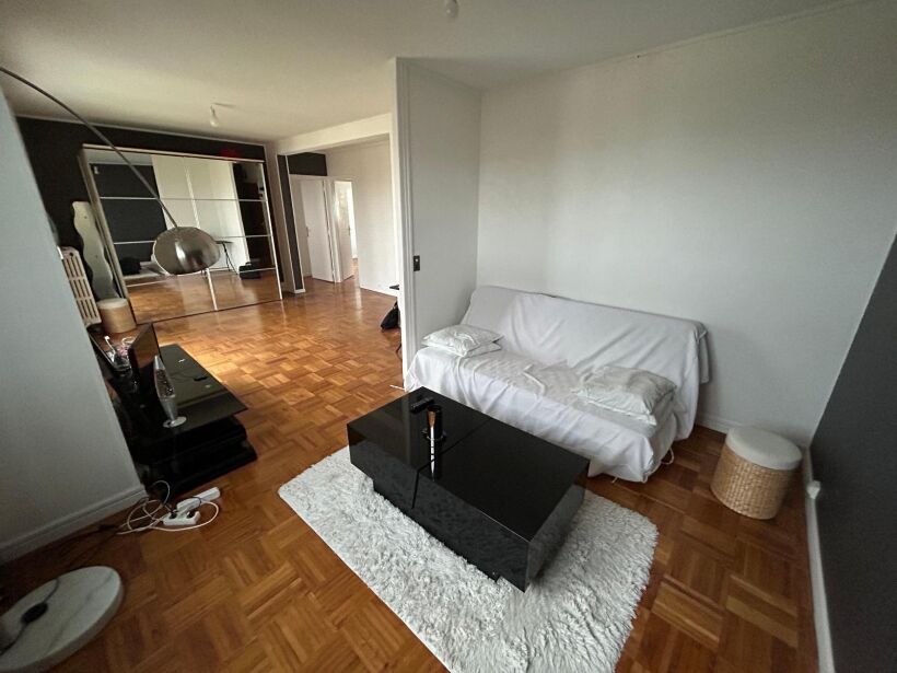 Appartement Place Drouet d'Erlon à Reims