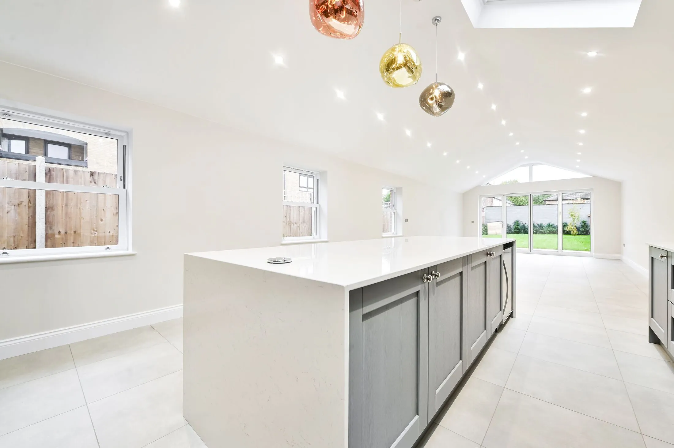 House Sycamore Grove in Greater London