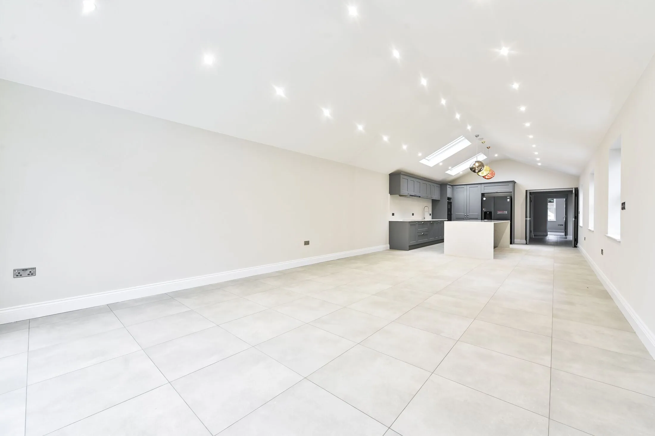 House Sycamore Grove in Greater London