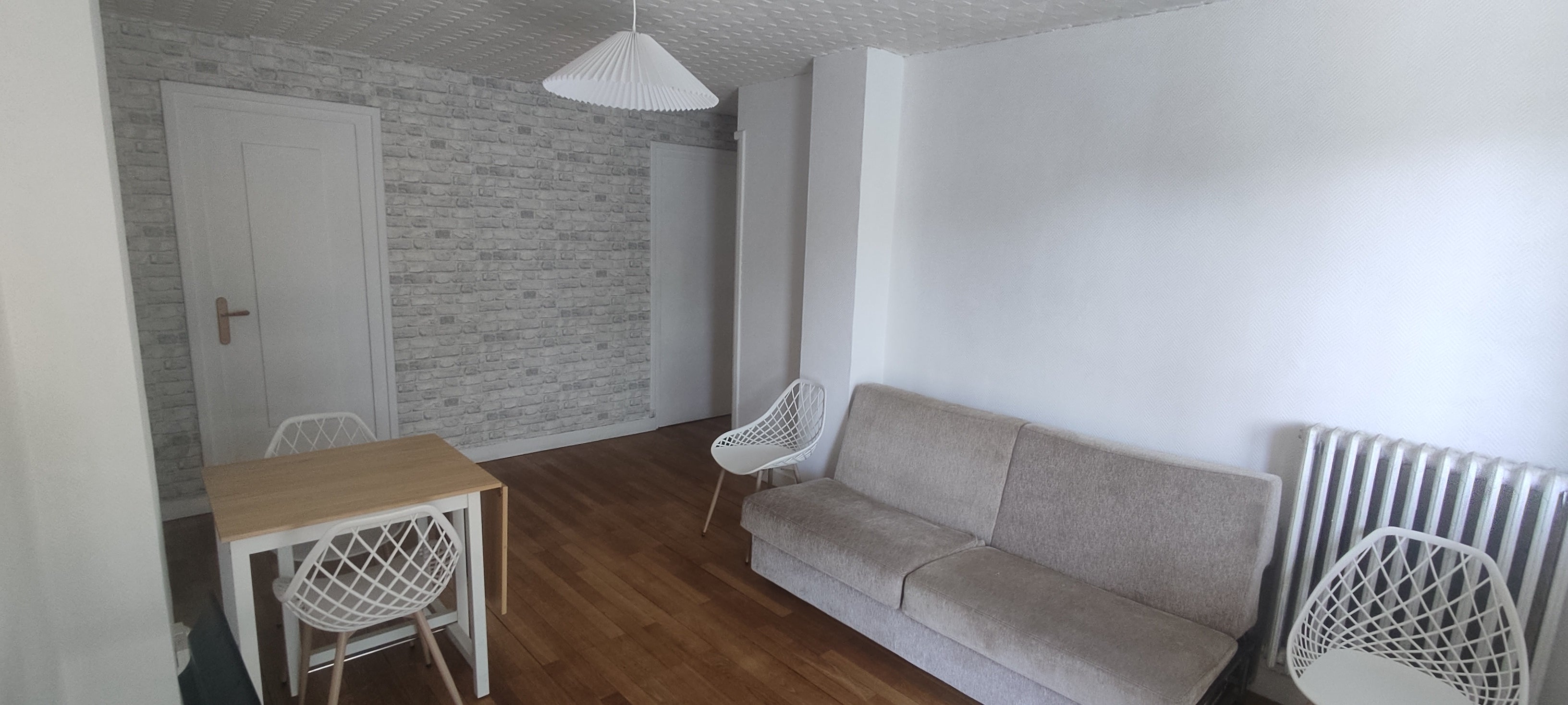 Room Avenue Roger Salengro in Villeurbanne