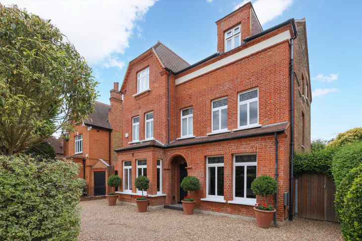 House Strawberry Hill Road in Greater London