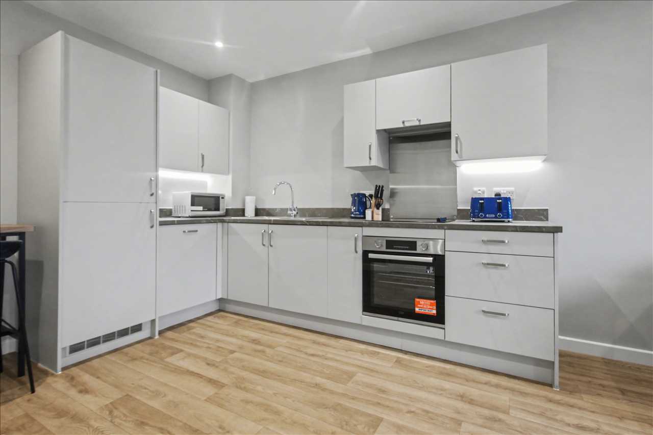Flat Kelham Way in Eastwood