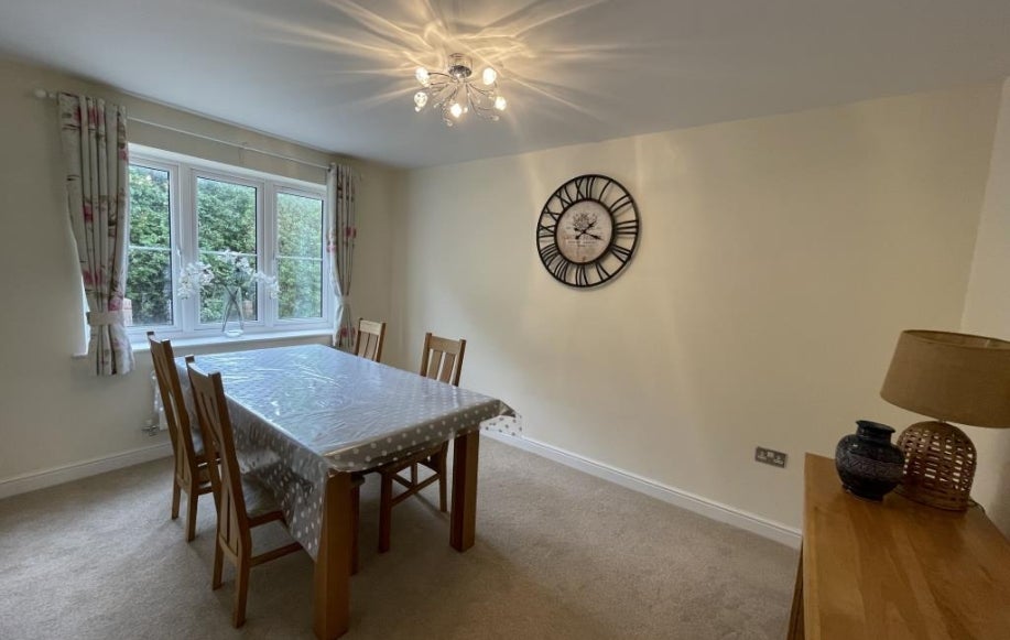 House Hope Way in Cumnor