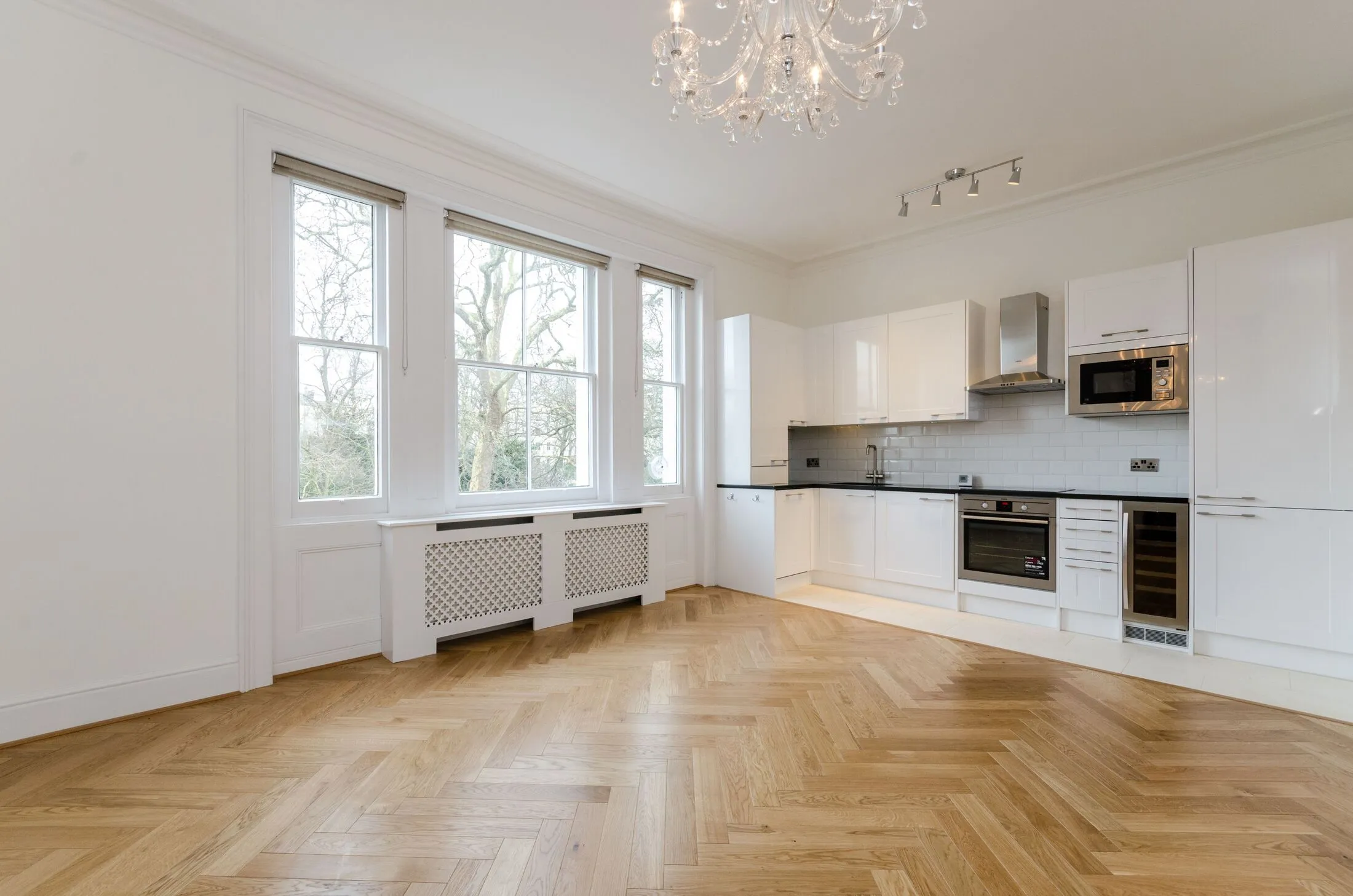 Flat Ladbroke Square in Greater London