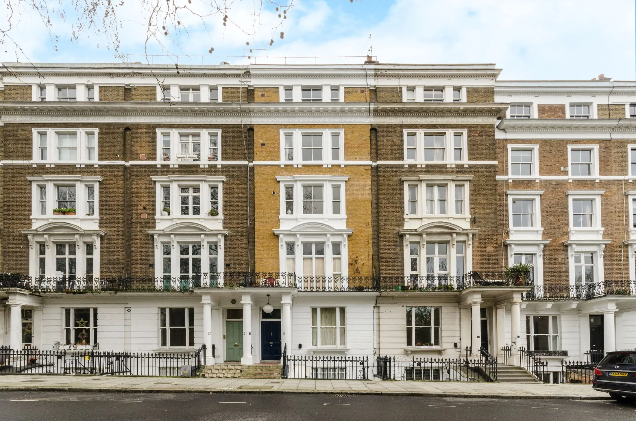 Flat Ladbroke Square in Greater London