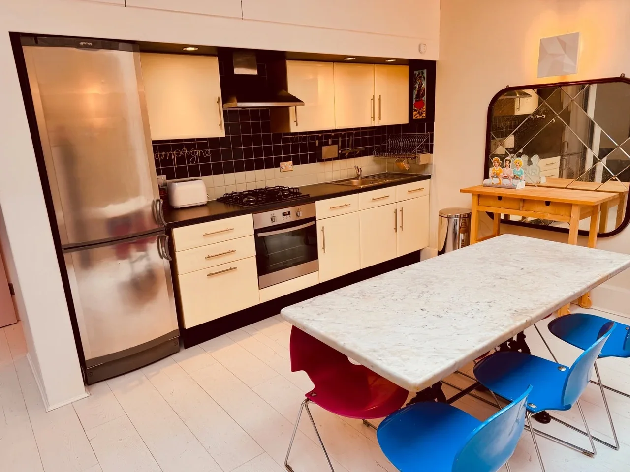 Flat Copperfield Street in Greater London