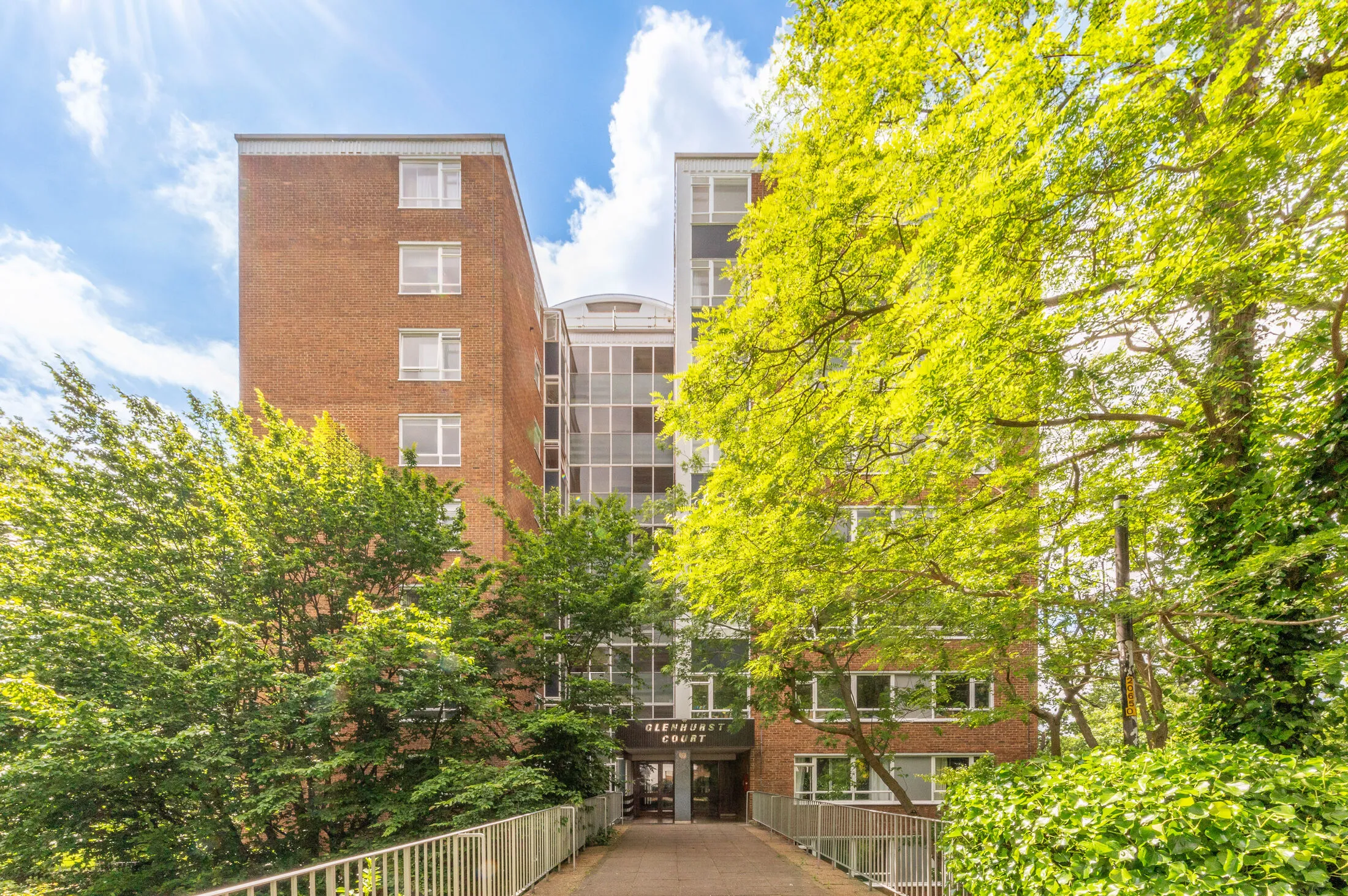Flat Farquhar Road in London