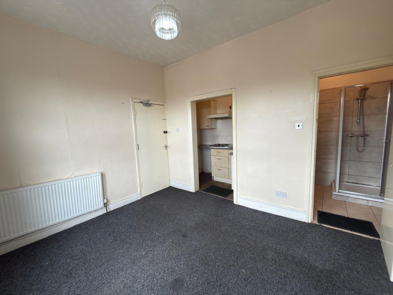 Flat Heron Mews in Greater London