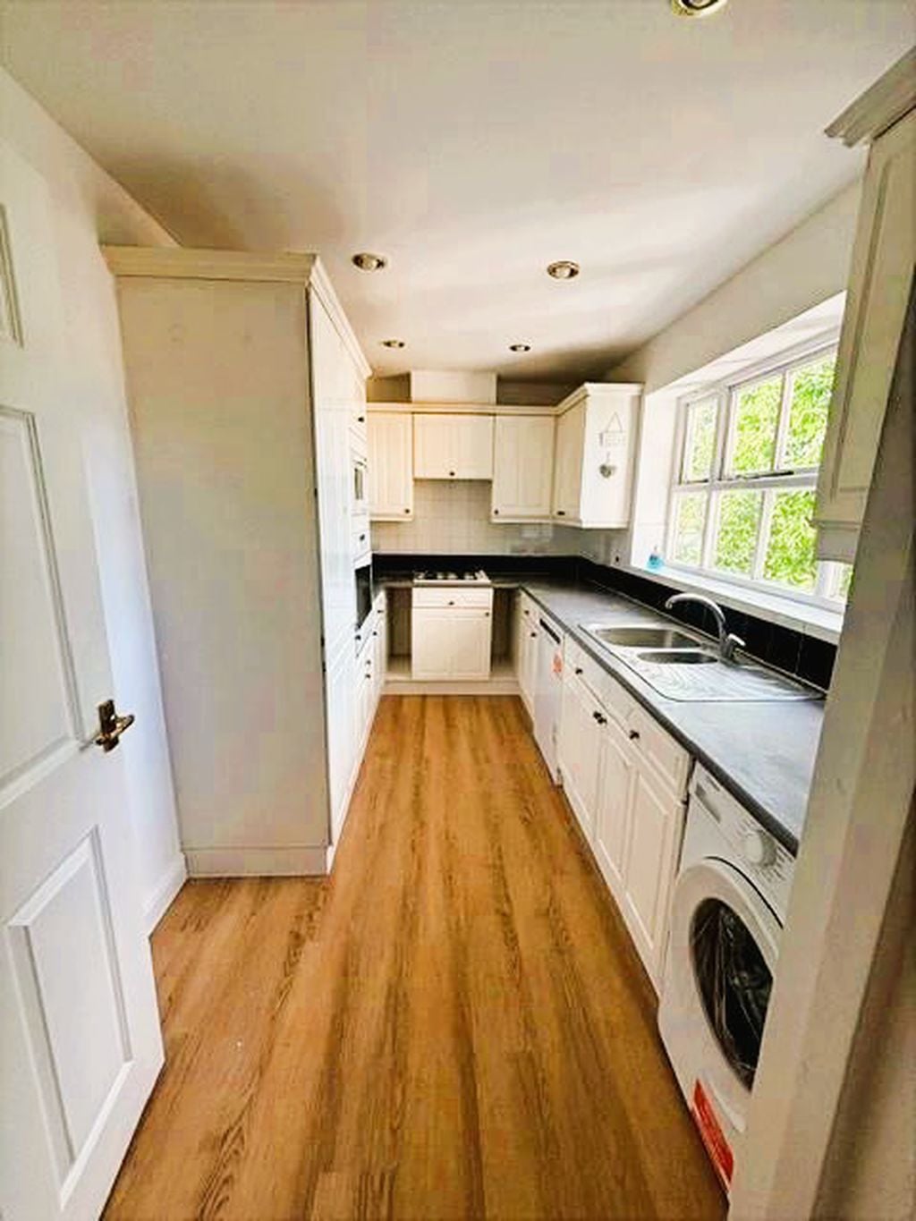 Flat Carlisle Place in London