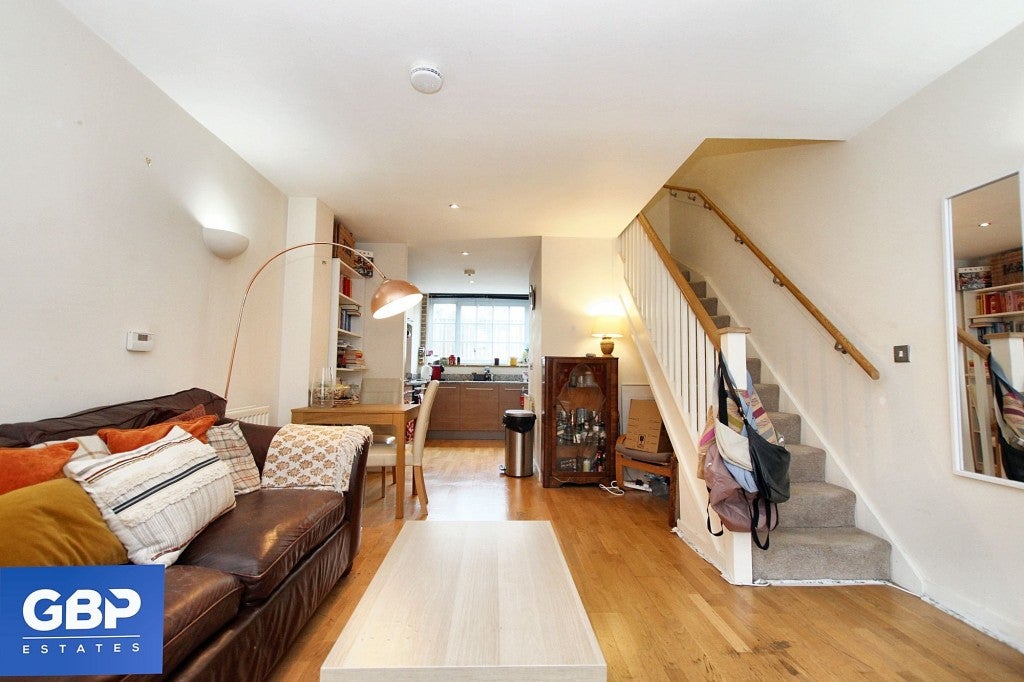 Flat Kidman Close in Greater London