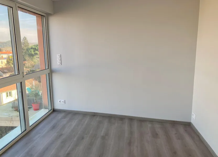 Appartement Rue Albert Camus à Boulazac Isle Manoire