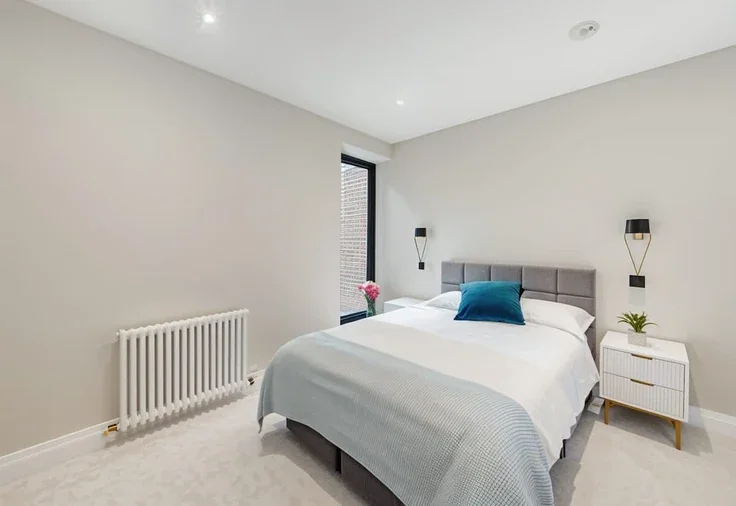Flat Elm Grove in Greater London