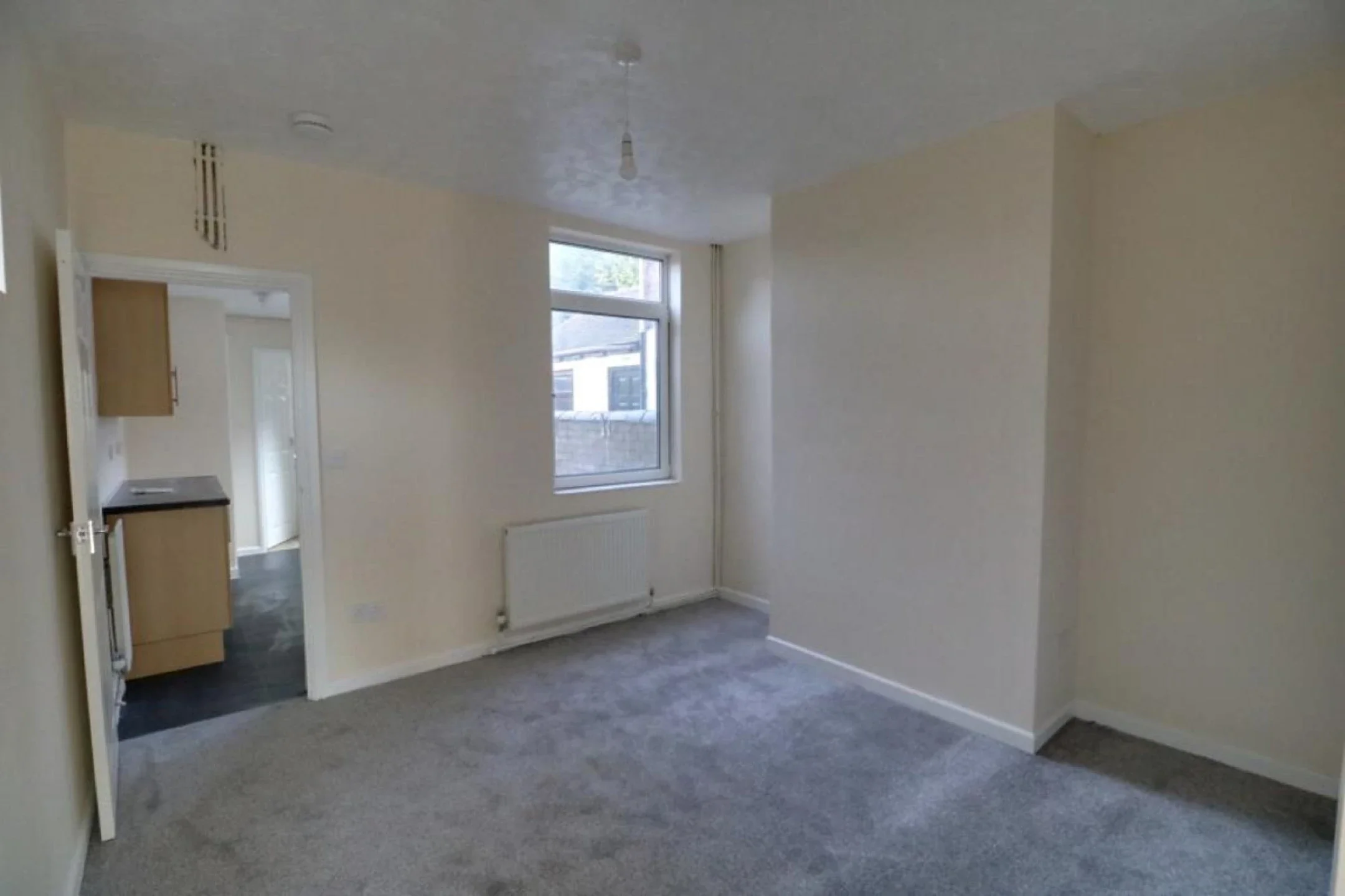 Flat Pennell Street in Stoke-on-Trent