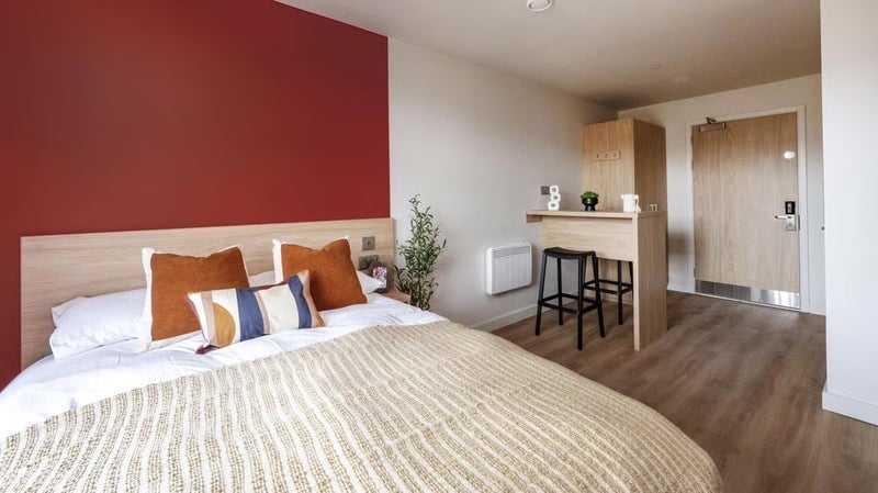 Flat Haymarket Terrace in City of Edinburgh