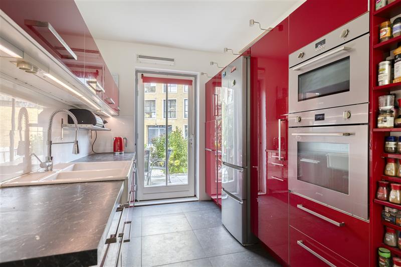 Hoekwoning te koop: A. Moenstraat 53, Amsterdam