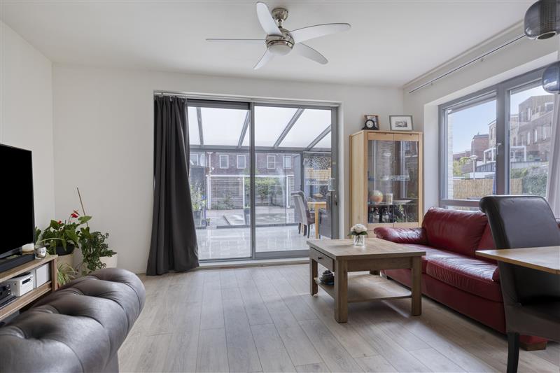 Hoekwoning te koop: A. Moenstraat 53, Amsterdam