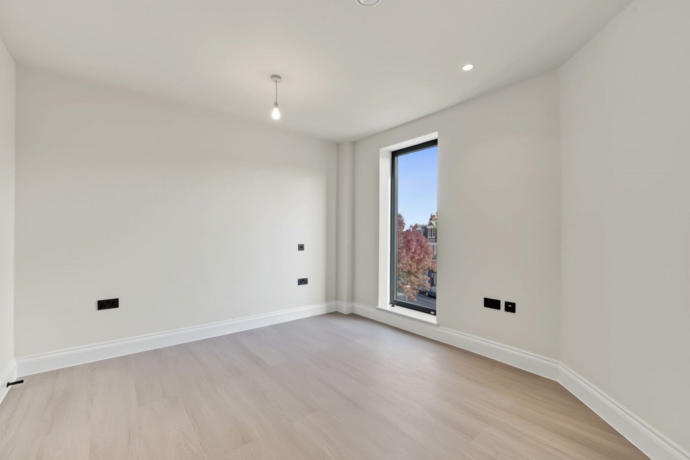 Flat Tottenham Lane in Greater London