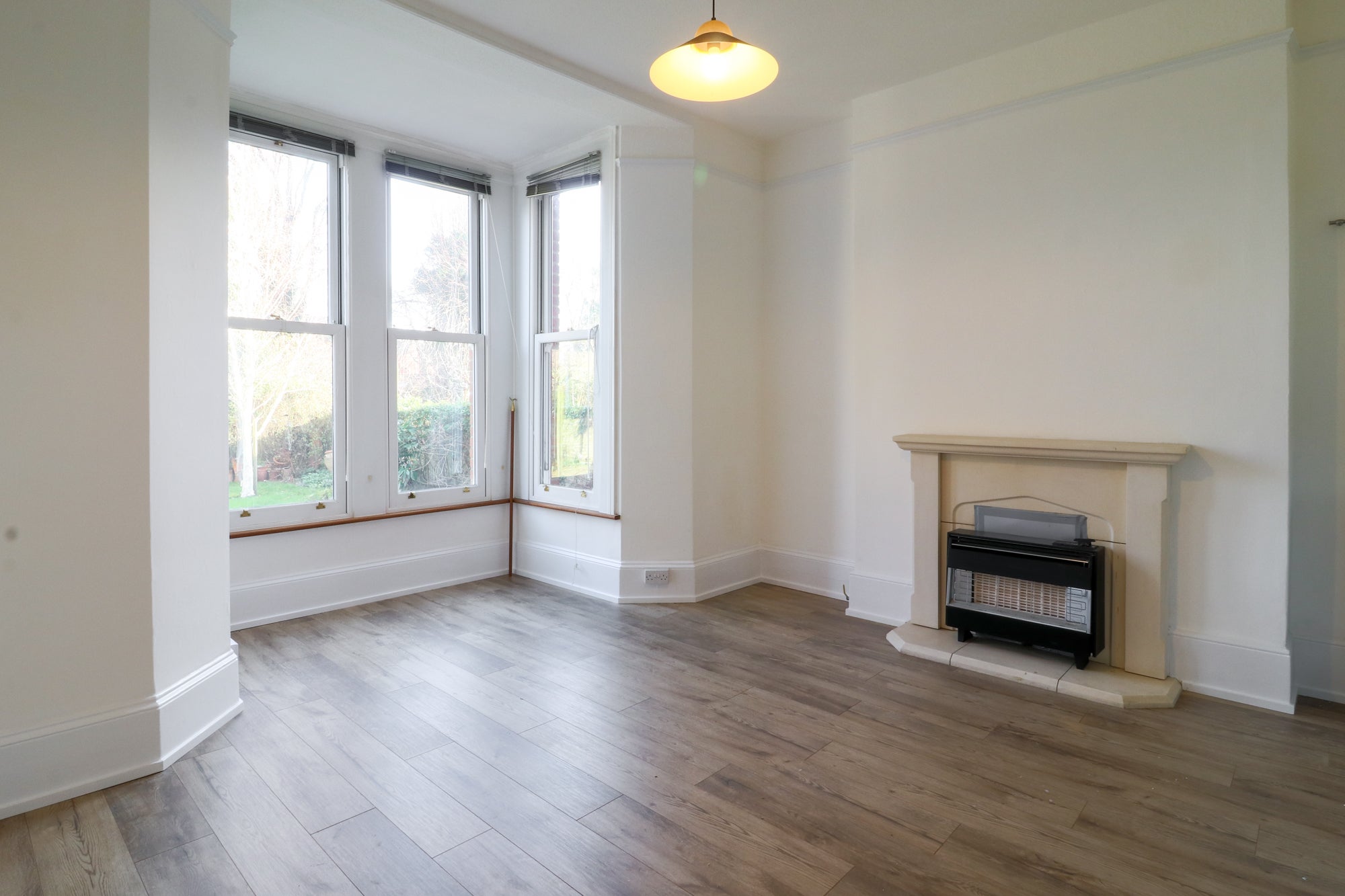 Flat Ethelbert Road in Canterbury