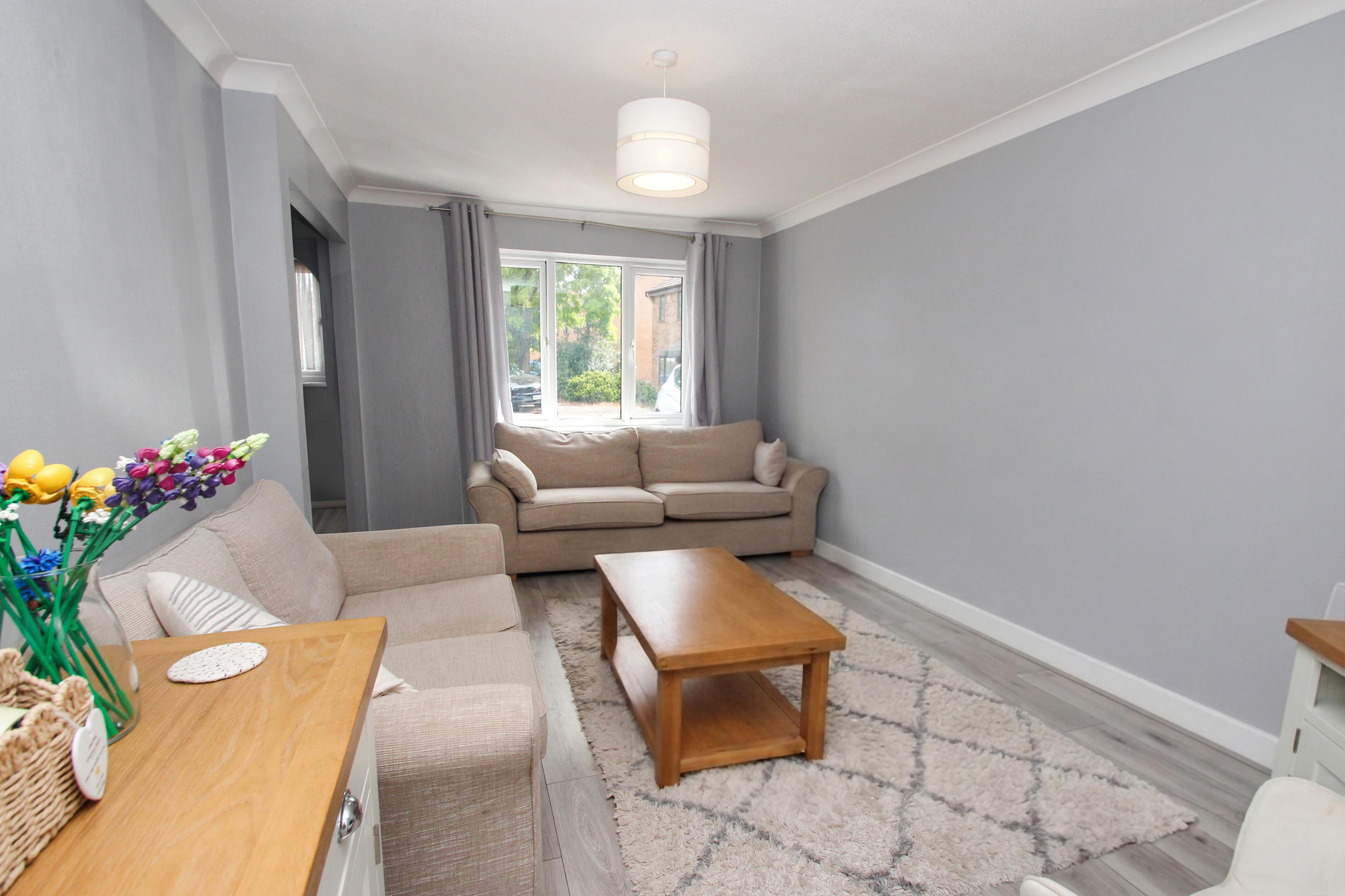 House Raglan Close in Rushden