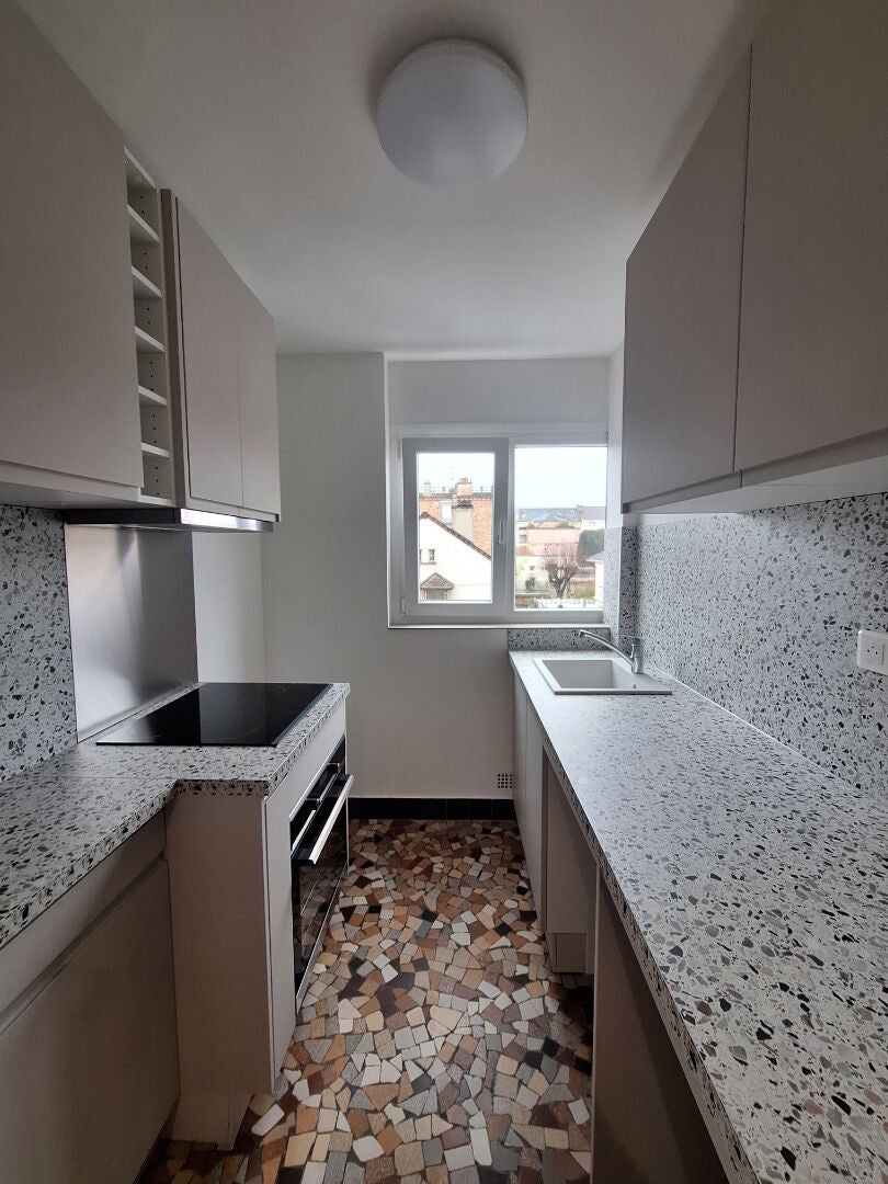 Flat Rue Raymond Counil in Chelles