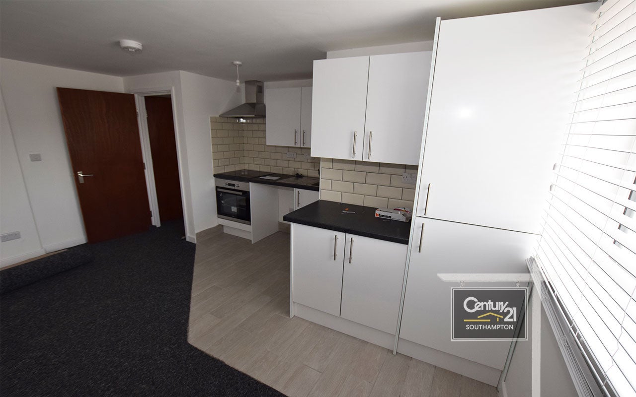 Flat St Denys Road in Southampton